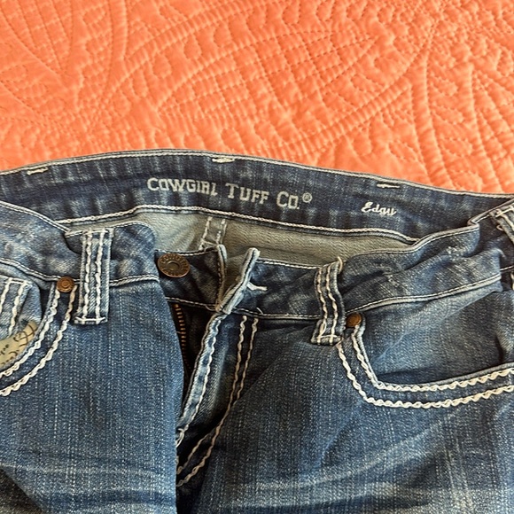 Cowgirl Tuff Jeans: Edgy - Picture 4 of 5